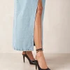 Avery Black Leather Pumps