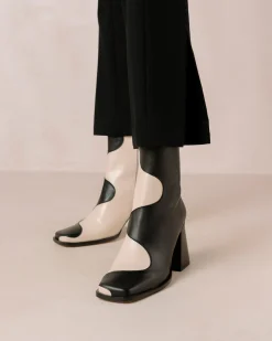 Blair Bicolor Black Cream Ankle Boots