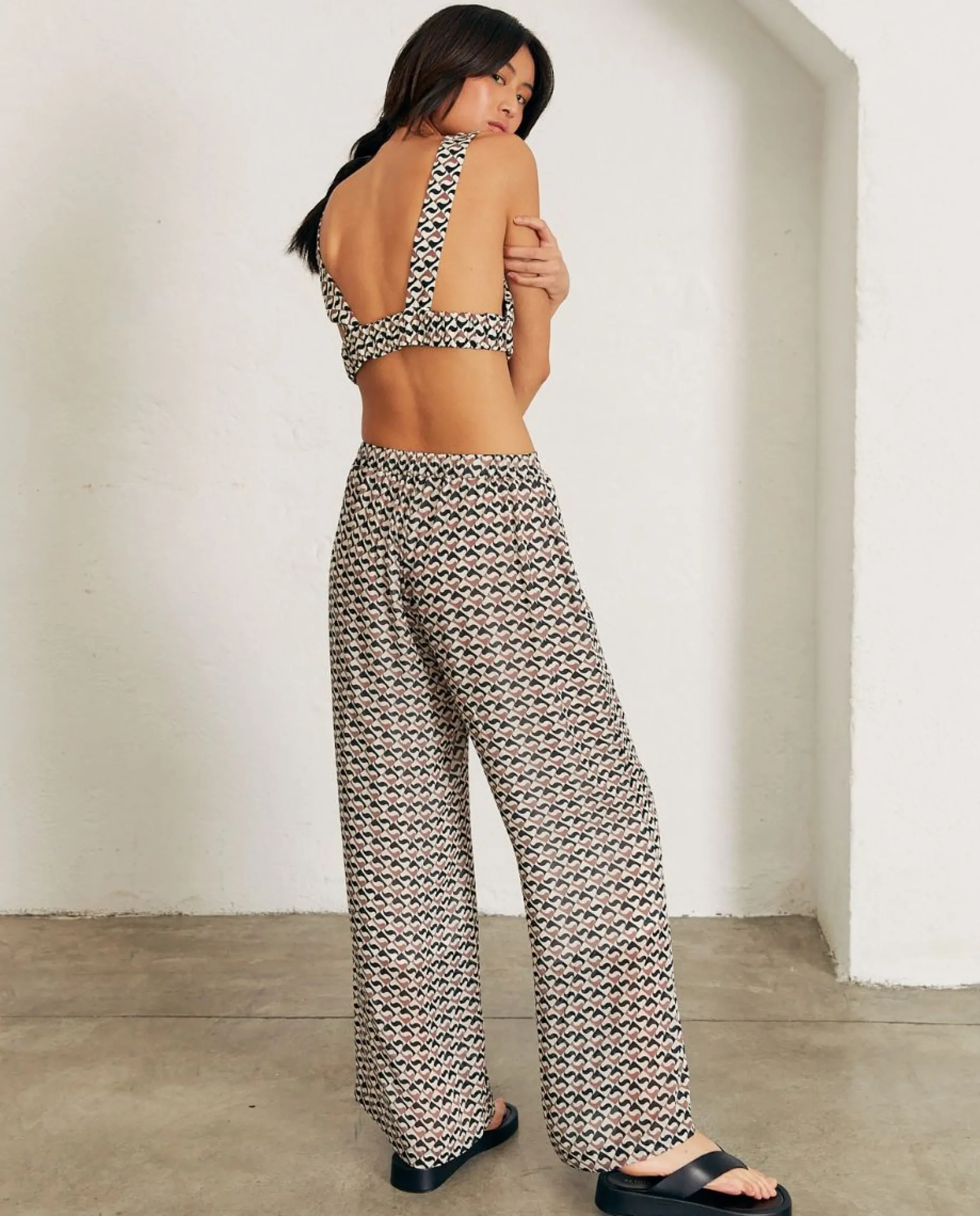 Cliffhanger Pants Monogram Black Nutmeg