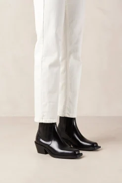 Denver Black Leather Ankle Boots