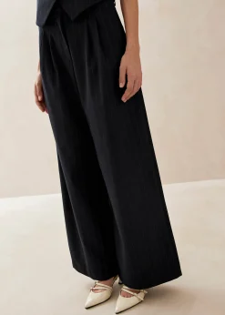 Megan Navy Pants