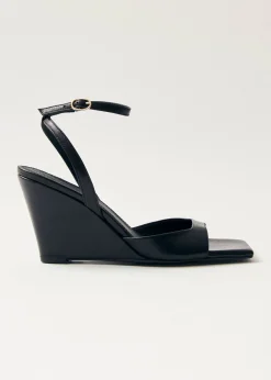 Riya Black Leather Sandals