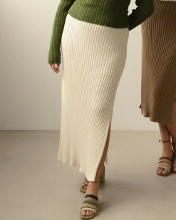 Wise Opened Knit Skirt Off White